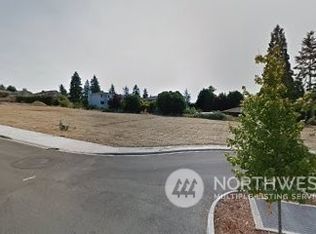 652 SW 185th St, Seattle, WA 98166