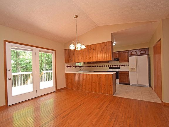5th image of 7976 Red Mill Dr