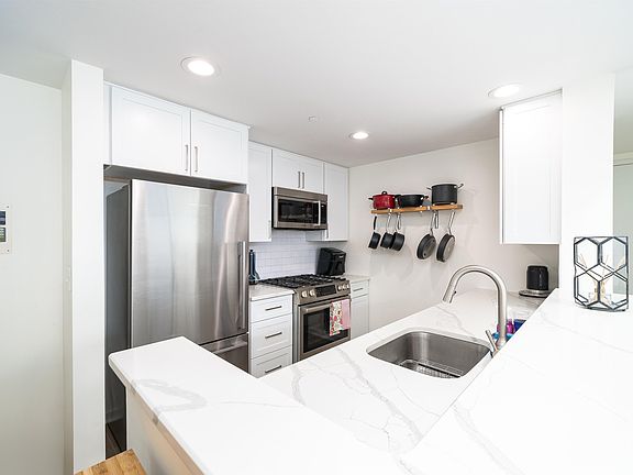 2nd image of 149 Essex St APT 6N