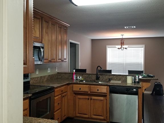 2nd image of 5698 Emily Ln