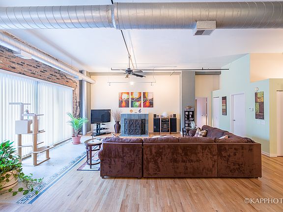 2nd image of 1020 S Wabash Ave APT 5G