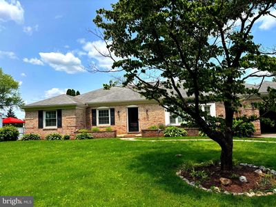 135 Forest Ave, Hershey, PA, 17033