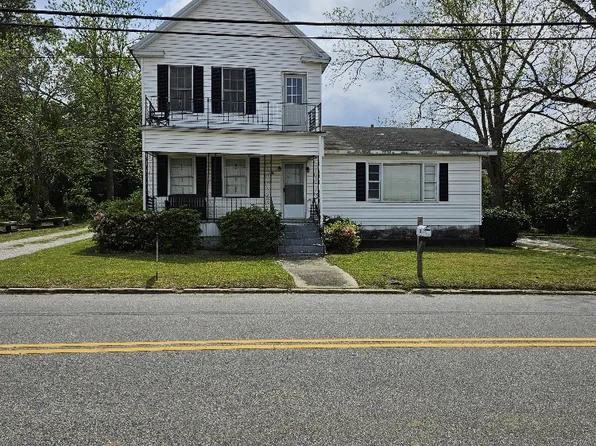 106 Bulloch St, Statesboro, GA 30458