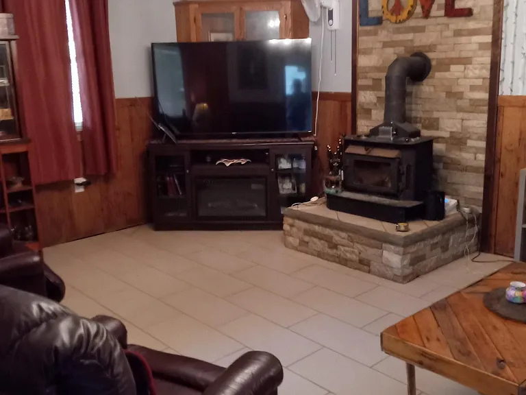 987 Max Thompson Rd — Photo 1