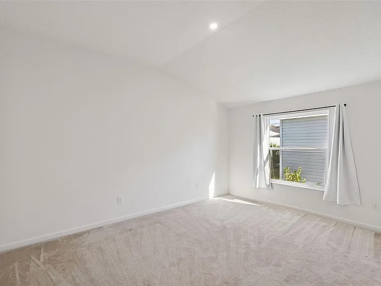 17548 Kuenher Ct — Photo 10