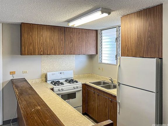 3rd image of 1122 Kinau St APT 803