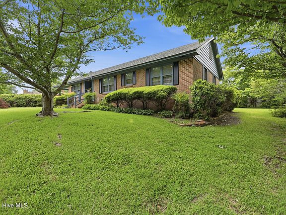 2nd image of 724 Whedbee Drive