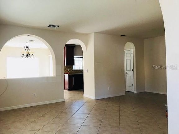 2nd image of 2939 Willowleaf Ln