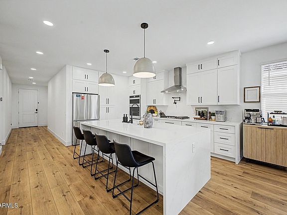 2nd image of 17563 W Washington Street