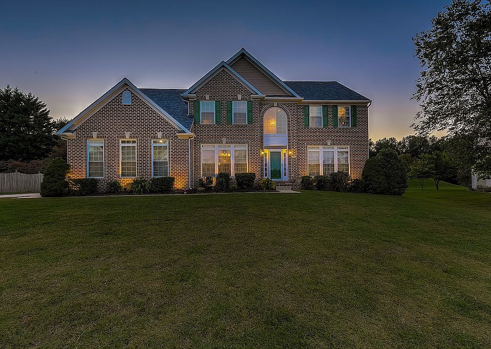 1st image of 1902 Cherish Ct