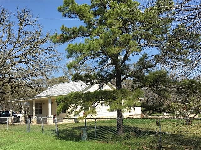 1st image of 803 County Road 3106