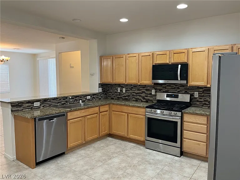 10922 Moonbeam Glow Ln — Photo 16