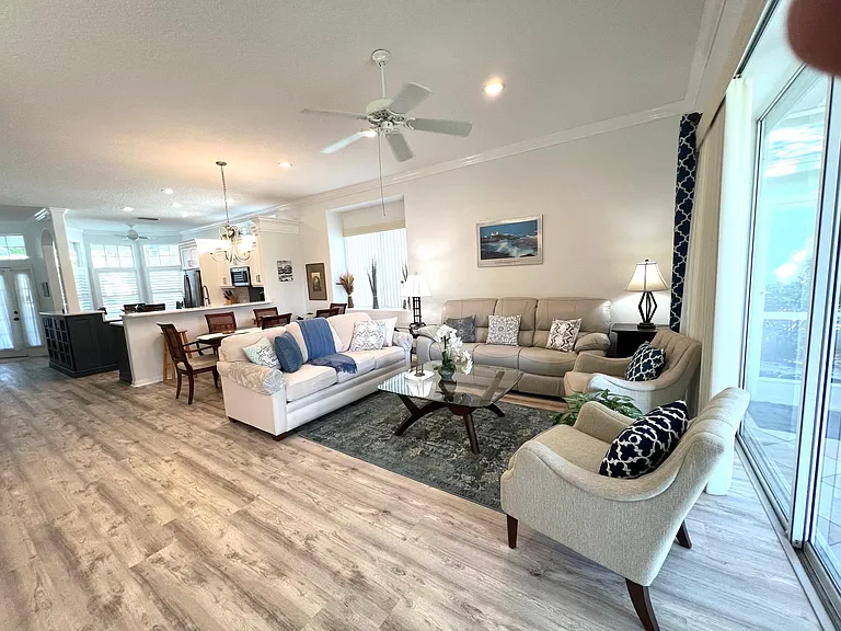 321 Lansbrook Dr — Photo 15