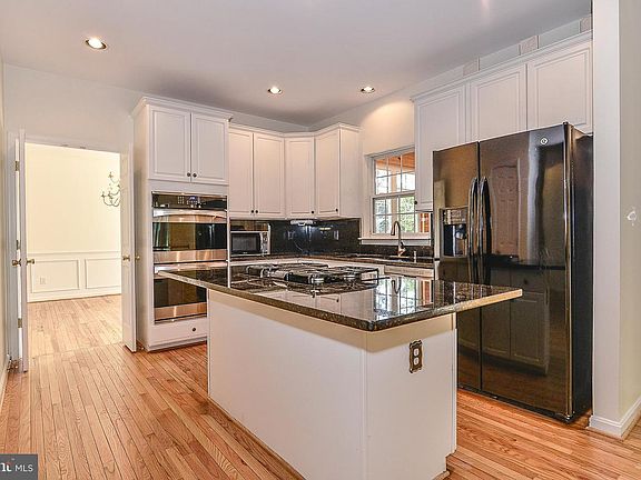 3rd image of 14456 Sedona Dr