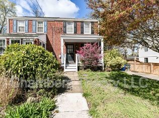 5832 Edgehill Dr, Alexandria, VA 22303