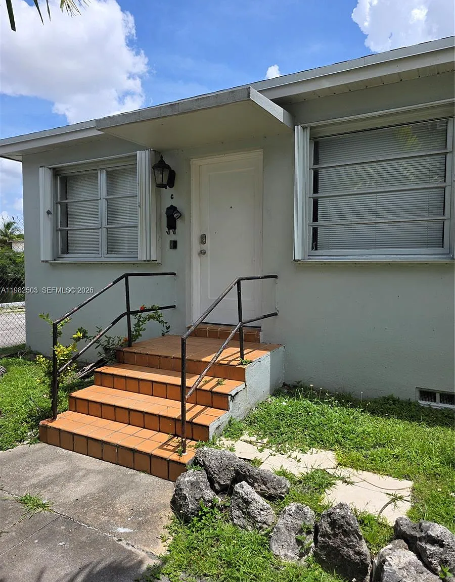 Country Club Estates Sec — Photo 1