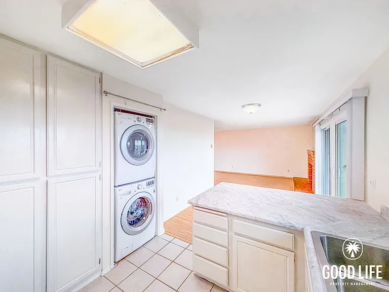 3664 Clairemont Dr #2B — Photo 6
