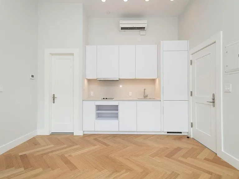 417 Massachusetts Ave #6 — Photo 3