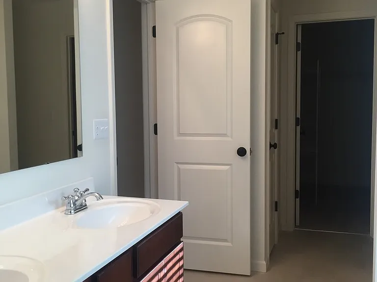 2891 Biscayne Ct — Photo 25