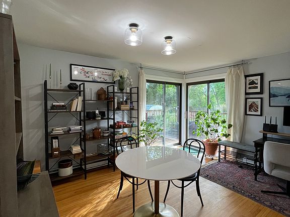 5th image of 2 Lakeview Rd