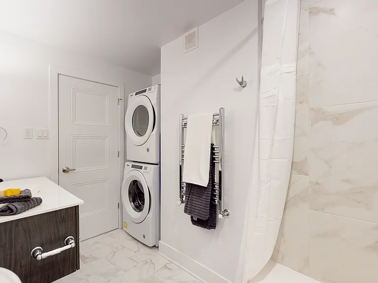 238 Carruthers Ave #301 — Photo 10