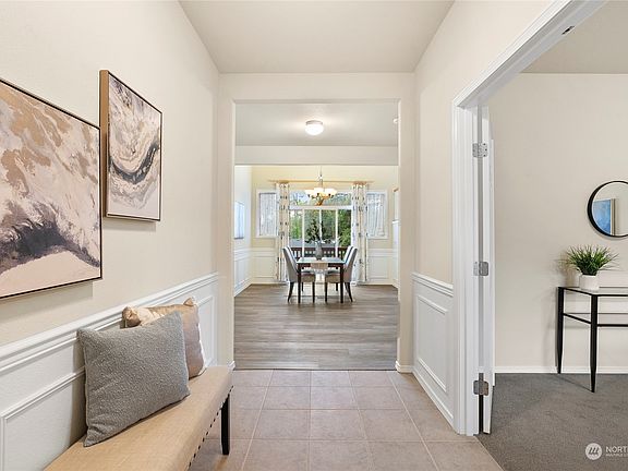 4th image of 2604 Farmer Lane SE