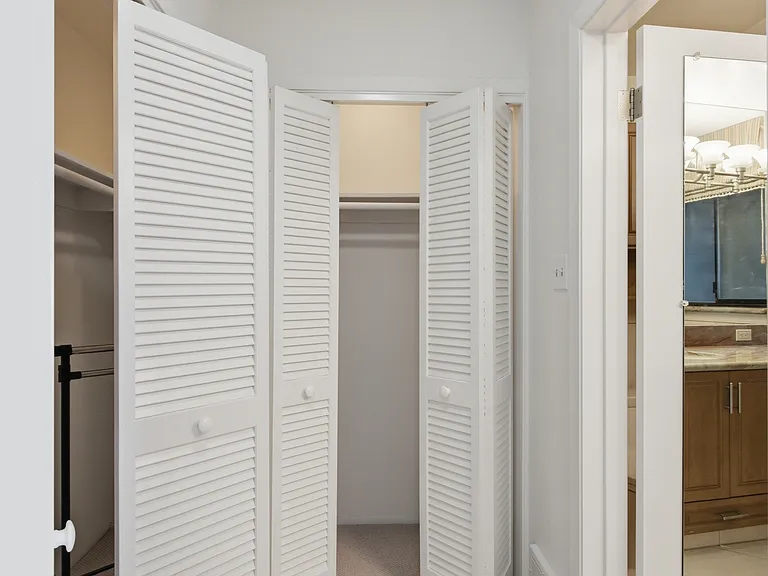 1806 Sebastian Dr — Photo 6