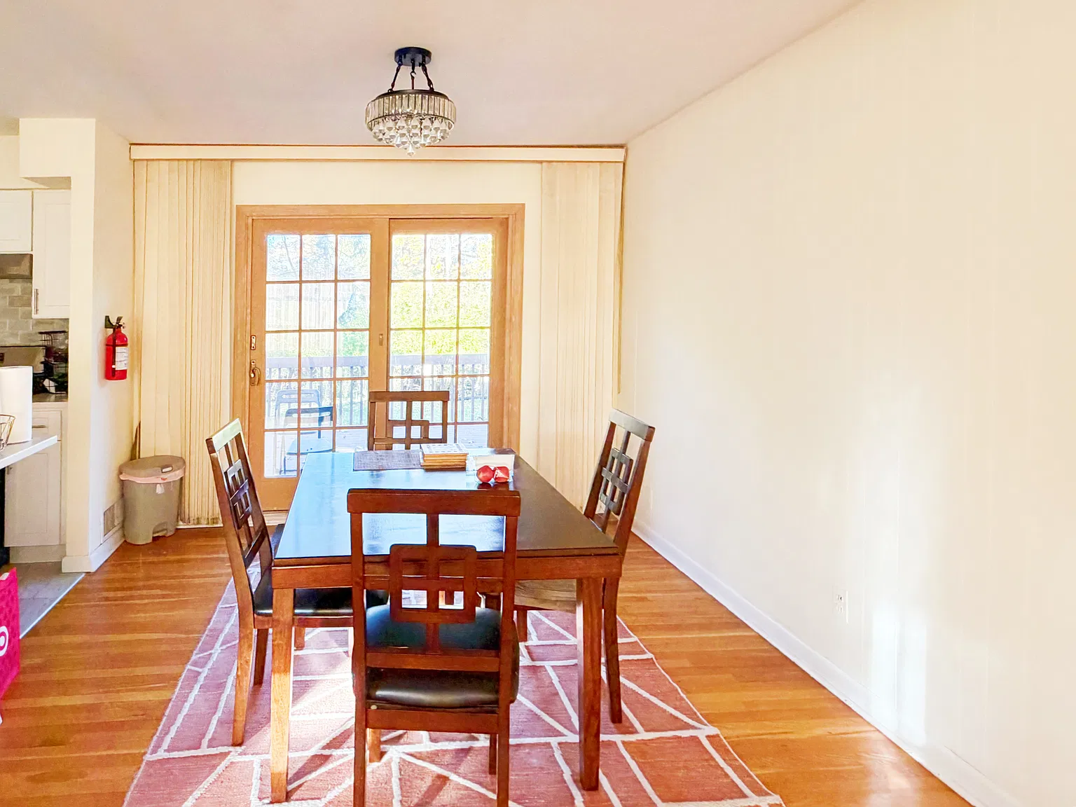 3 bed, 1560 sqft, $4,100 — Photo 4