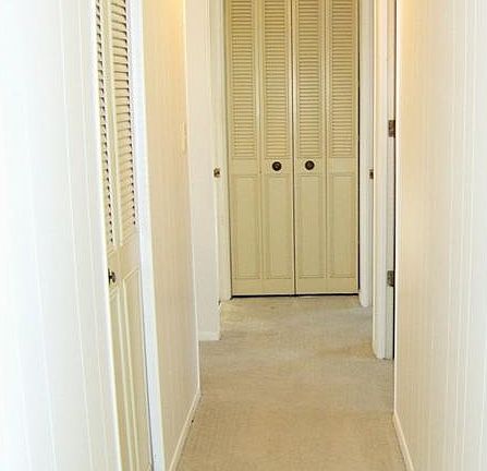 5th image of 6470 Ledgebrook Dr