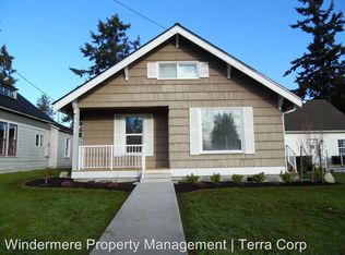 1412 13th St, Anacortes, WA 98221