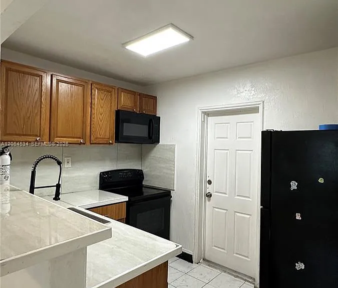 414 NW 15th Way #A — Photo 7