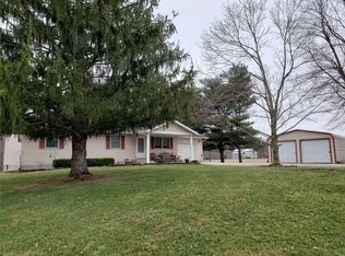 17276 Stagecoach Rd, Jerseyville, IL 62052