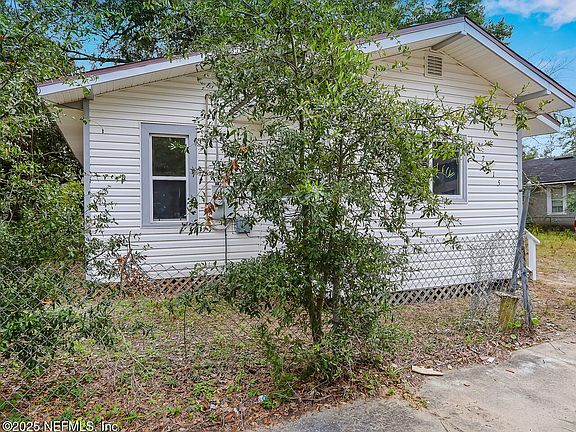 3rd image of 7115 NELMS Street