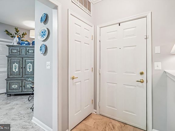 4th image of 420 Hamlet Club Dr Unit 205