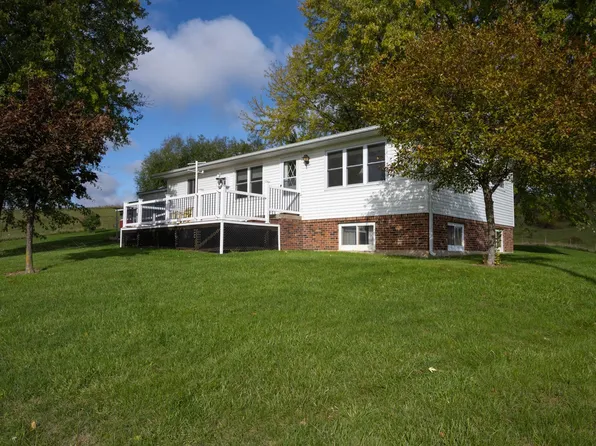 N3855 Nelson Rd, Elroy, WI 53929