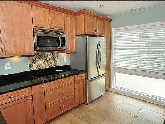 2nd image of 9510 Miranda Ct