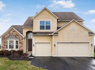 3275 Winding Woods Dr, Powell, OH 43065