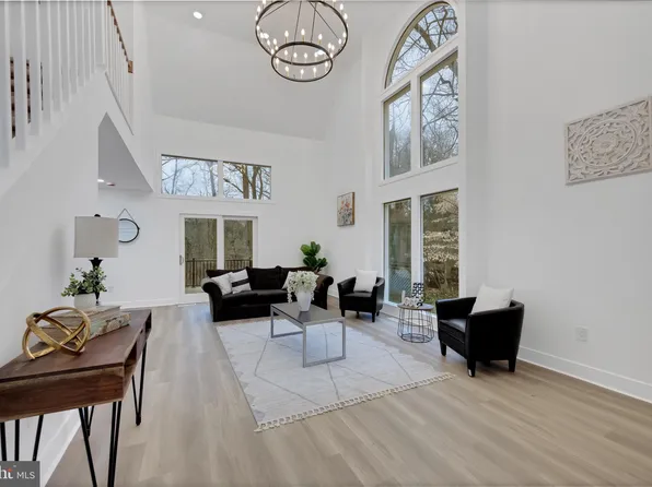 20 Harvest Ln, Newark, DE 19711