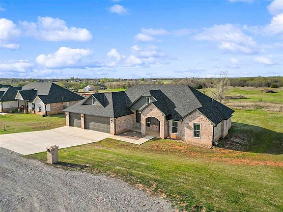3rd image of 10858 NE Seaside Ln