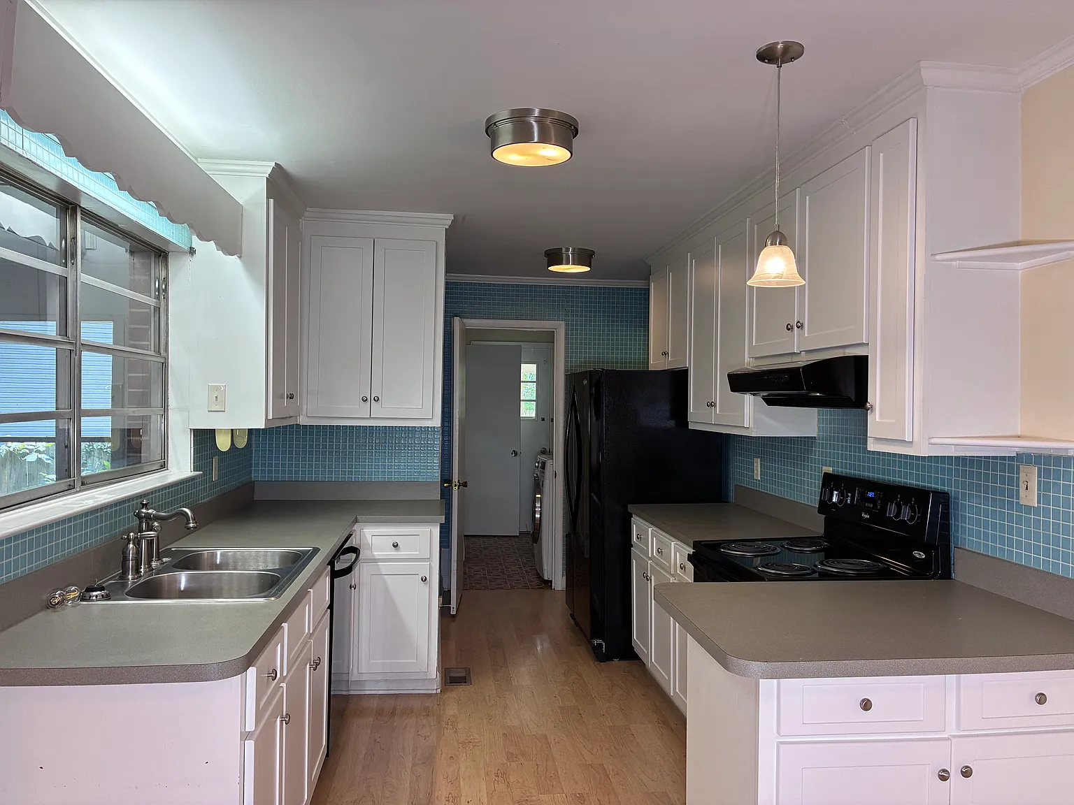 3649 Pine View Cir — Photo 3