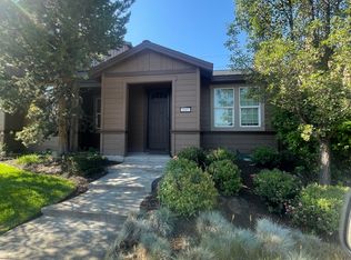 641 SW Peak View Pl, Bend, OR 97702