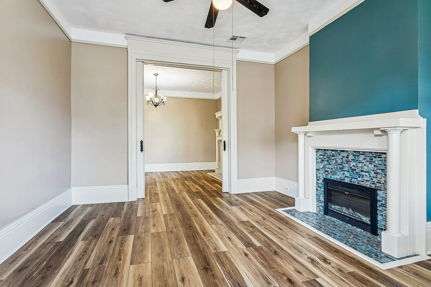3 bed, 1.5 bath, 1500 sqft, $3,000 — Photo 2