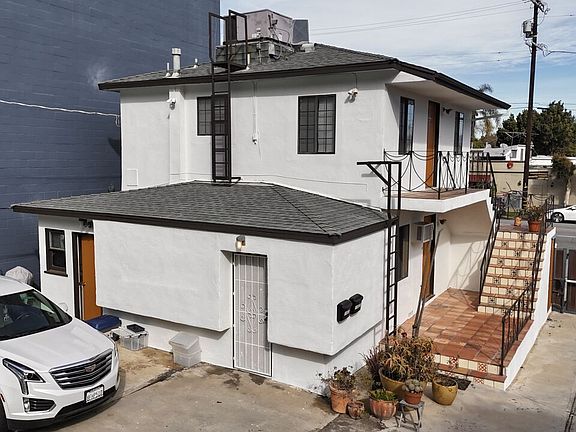 3rd image of 11420 Ventura Blvd