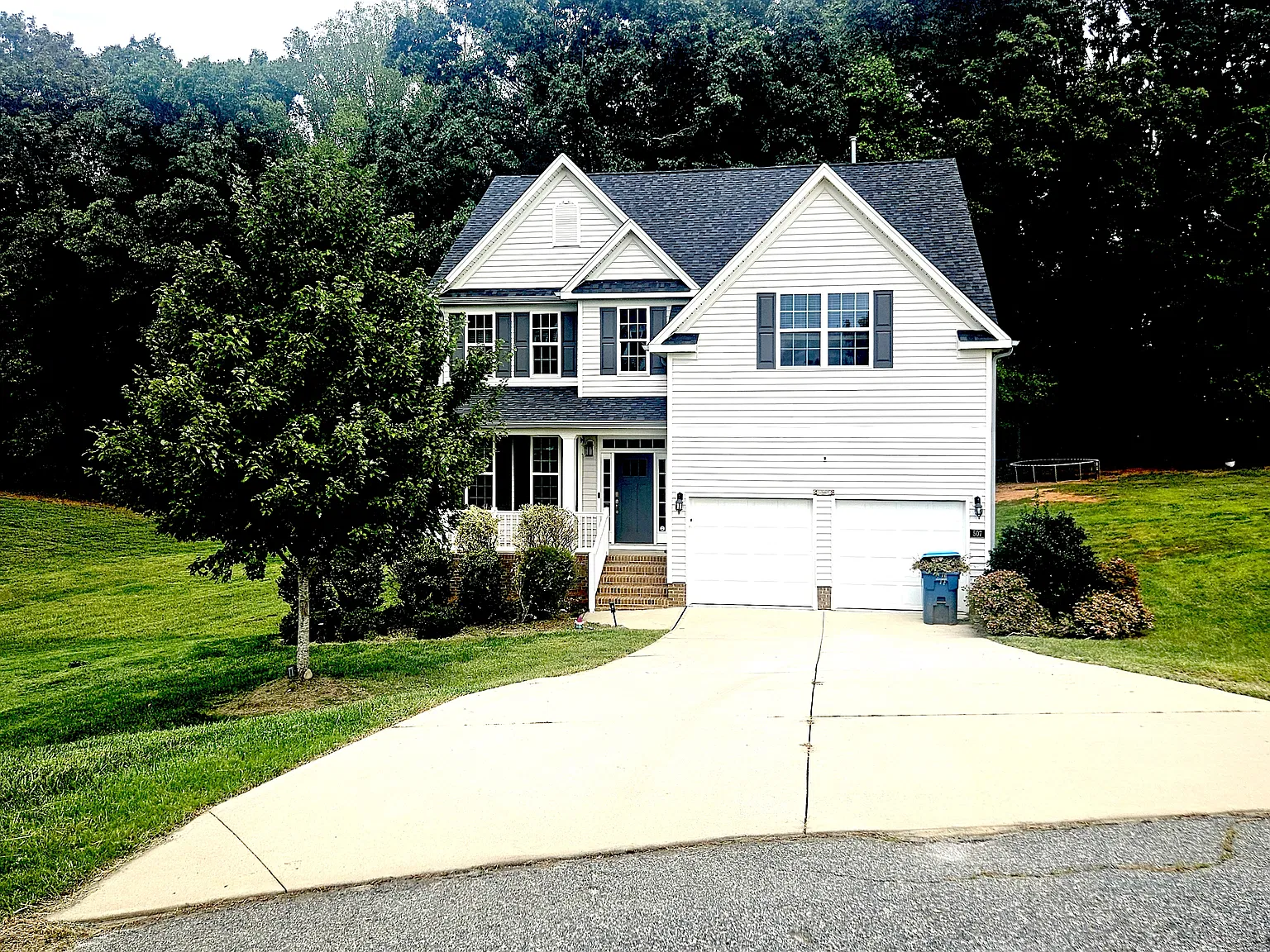 4 bed, 2673 sqft, $3,000 — Photo 1