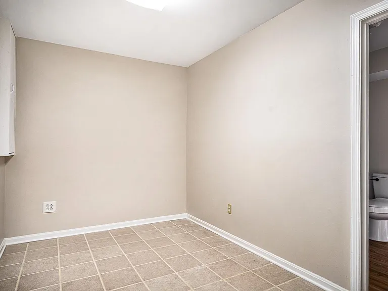 2804 Balliett Ct — Photo 18