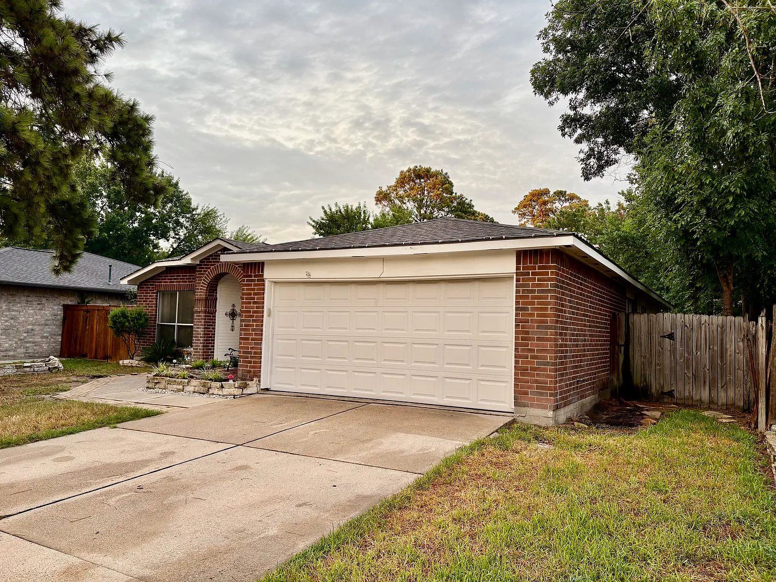 4 bed, 1738 sqft, $1,895 — Photo 2