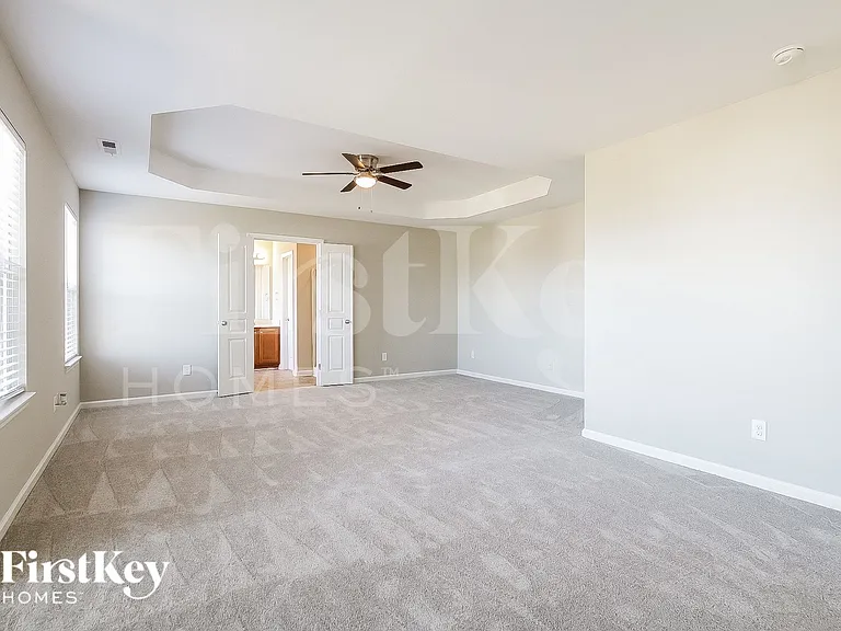1400 Chimney Ridge Dr — Photo 7