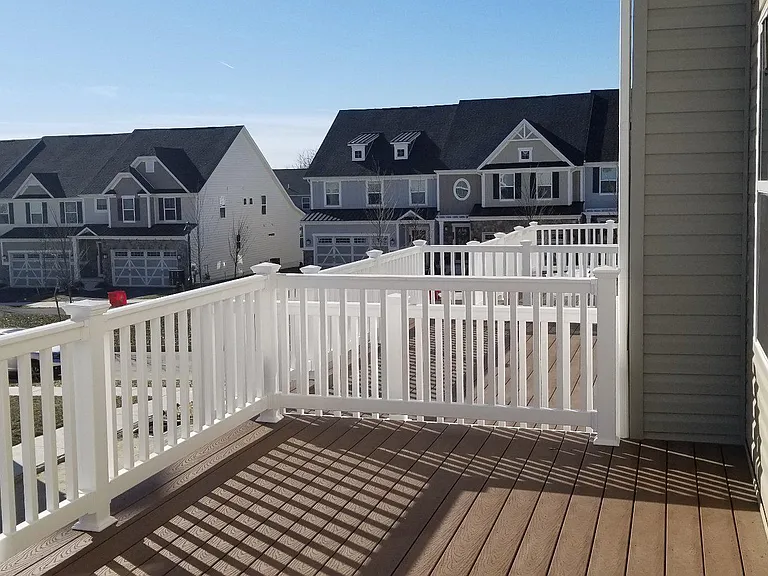 504 Holywell Dr — Photo 11