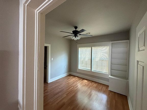 2nd image of 3275 Brandon St