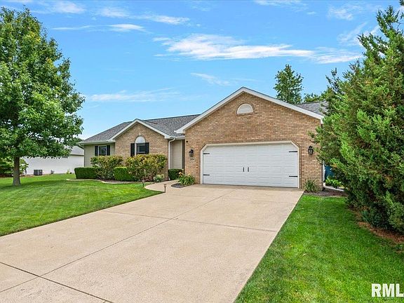 2nd image of 2204 Finch Haven Ln